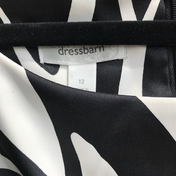 Black and White patterned Dress Barn dress - Picture 2 of 3